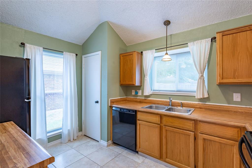 1526 Haven Place Property Photo 9