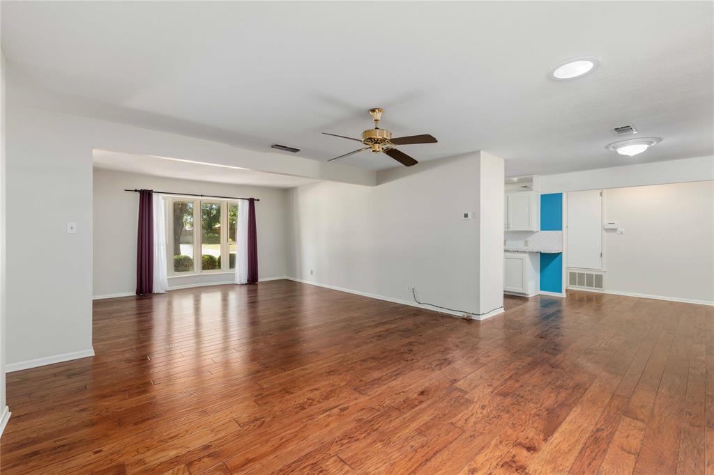 4304 9th Street Property Photo 11