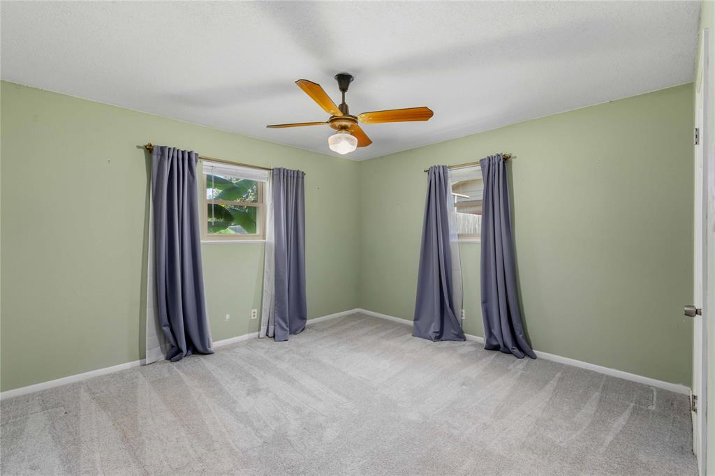 4304 9th Street Property Photo 23