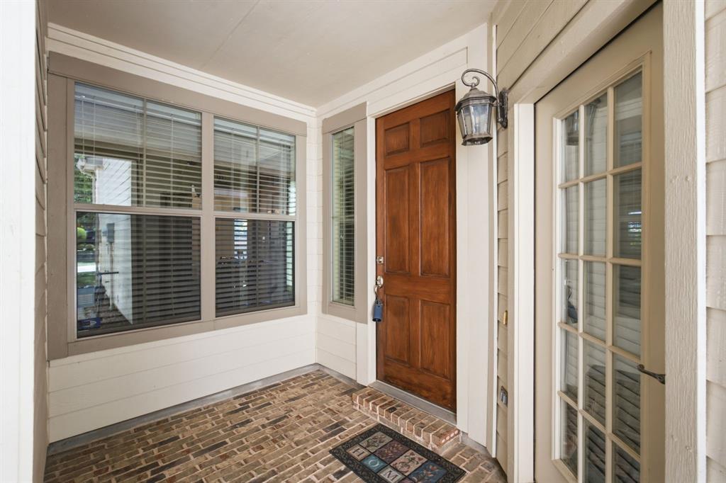 703 Chestnut Hill Drive Property Photo 5