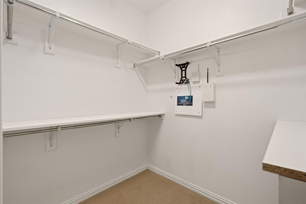 703 Chestnut Hill Drive Property Photo 20
