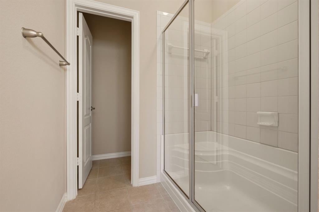 703 Chestnut Hill Drive Property Photo 22
