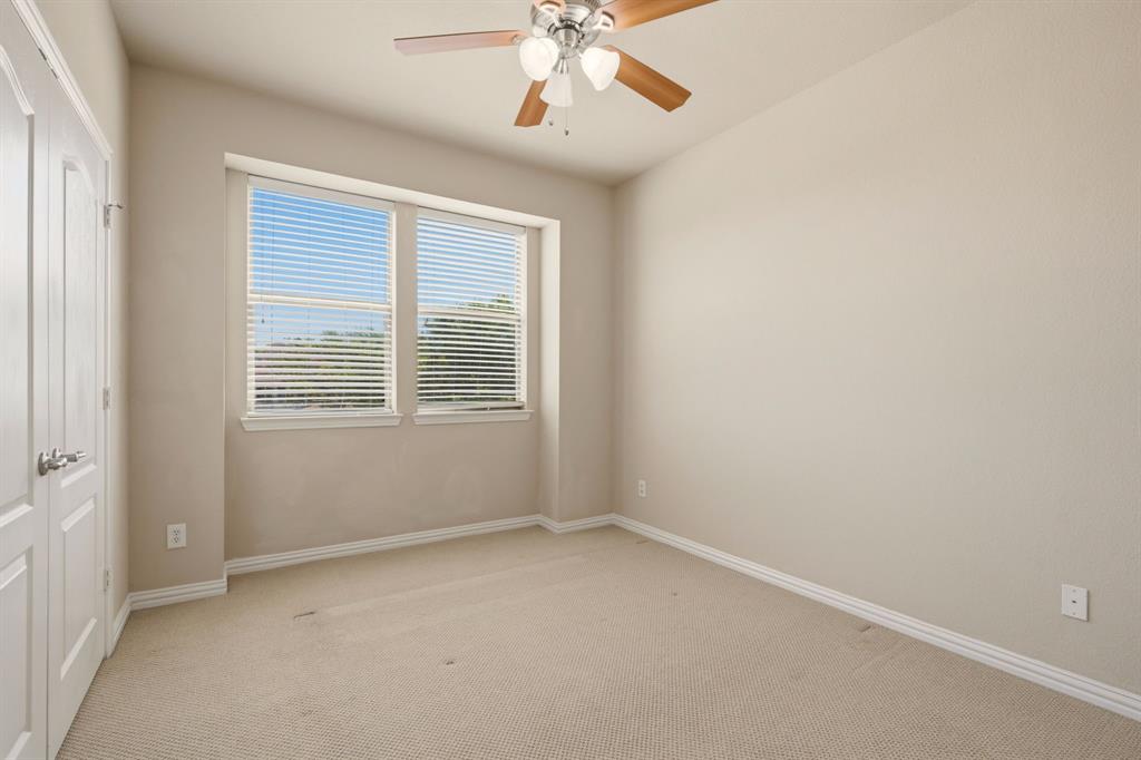 703 Chestnut Hill Drive Property Photo 23