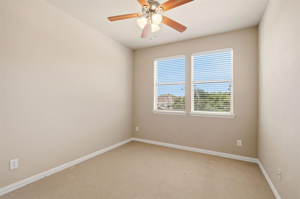 703 Chestnut Hill Drive Property Photo 24