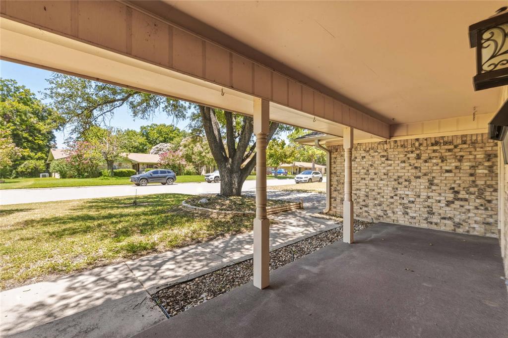 2204 10th Street Property Photo 6