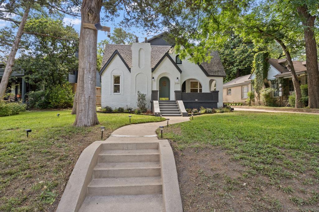200 S Shore Drive Property Photo 1
