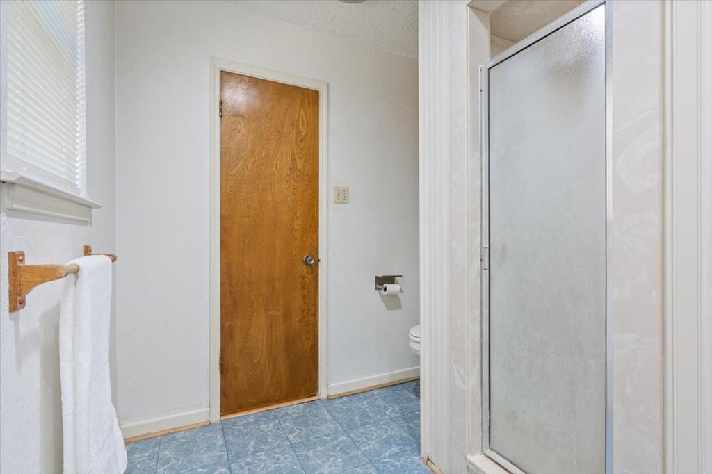 108 Towne West Drive Property Photo 13