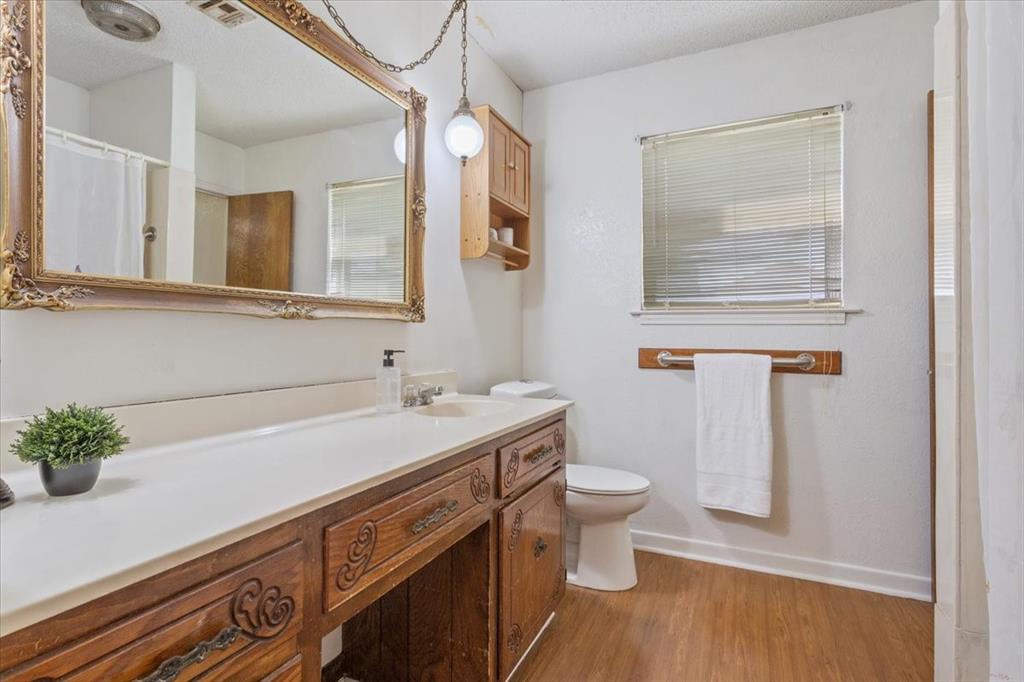 108 Towne West Drive Property Photo 17