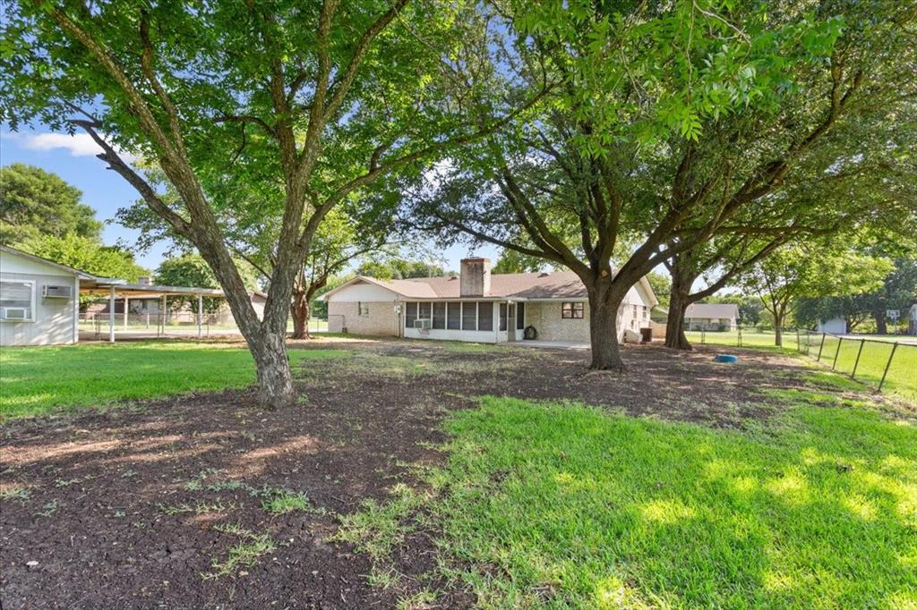 108 Towne West Drive Property Photo 20