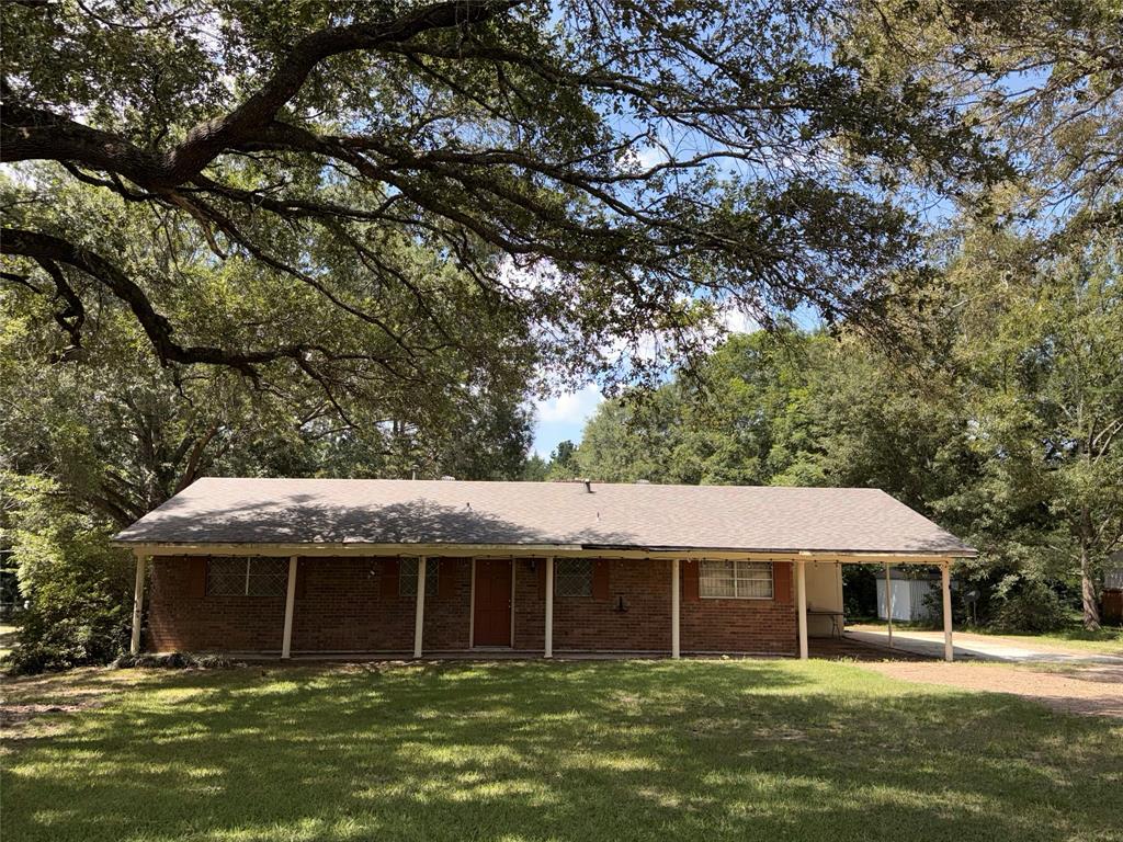 1634 Binning Road Property Photo 1