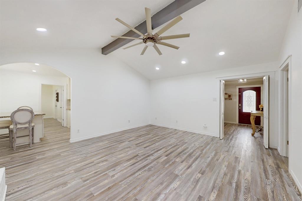 1817 Laura Lane Property Photo 6