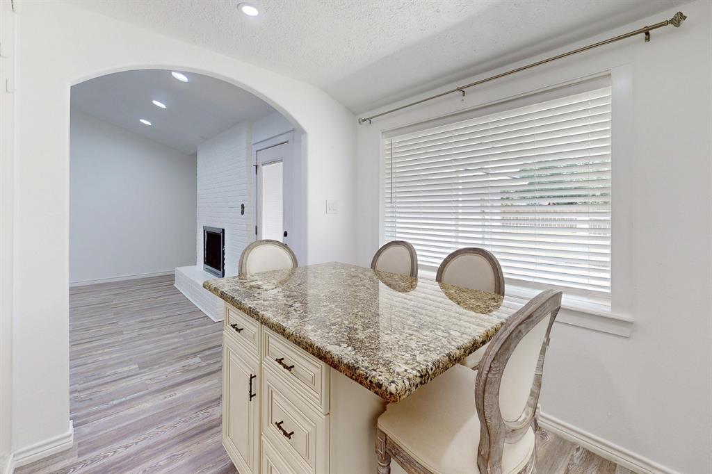 1817 Laura Lane Property Photo 7