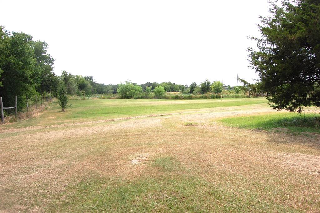 5450 County Road 237a Property Photo 5