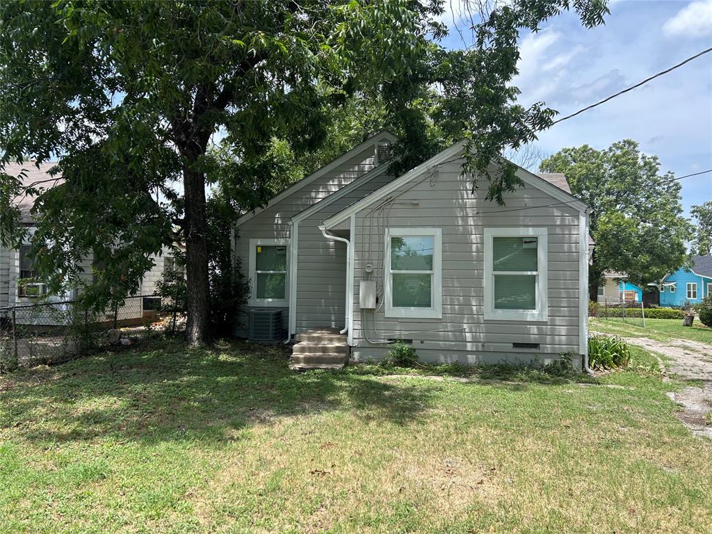 600 E Robert Street Property Photo 13