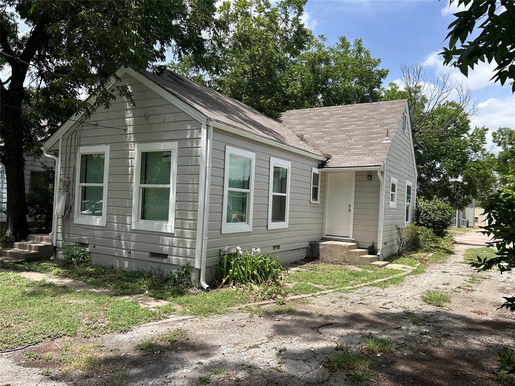 600 E Robert Street Property Photo 14