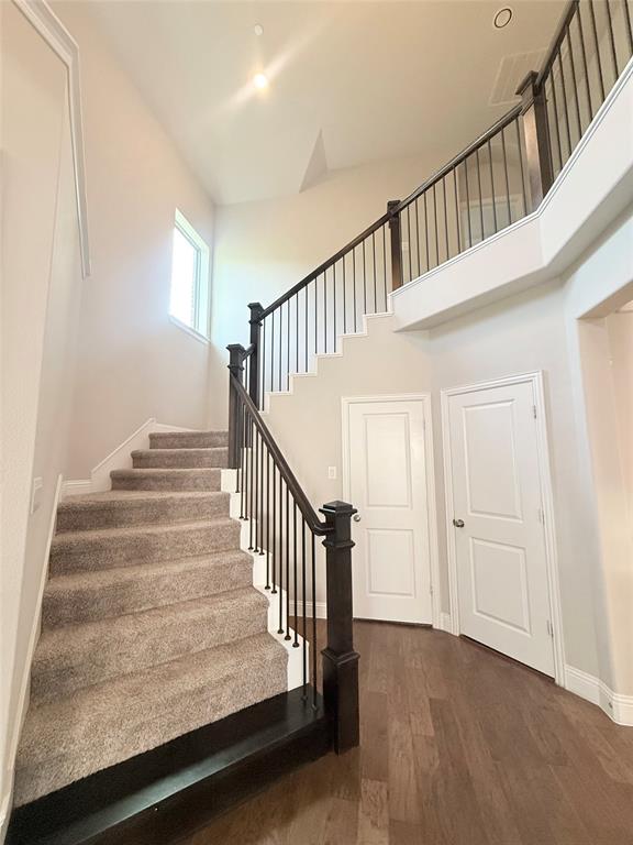 6300 Hermosa Drive Property Photo 17
