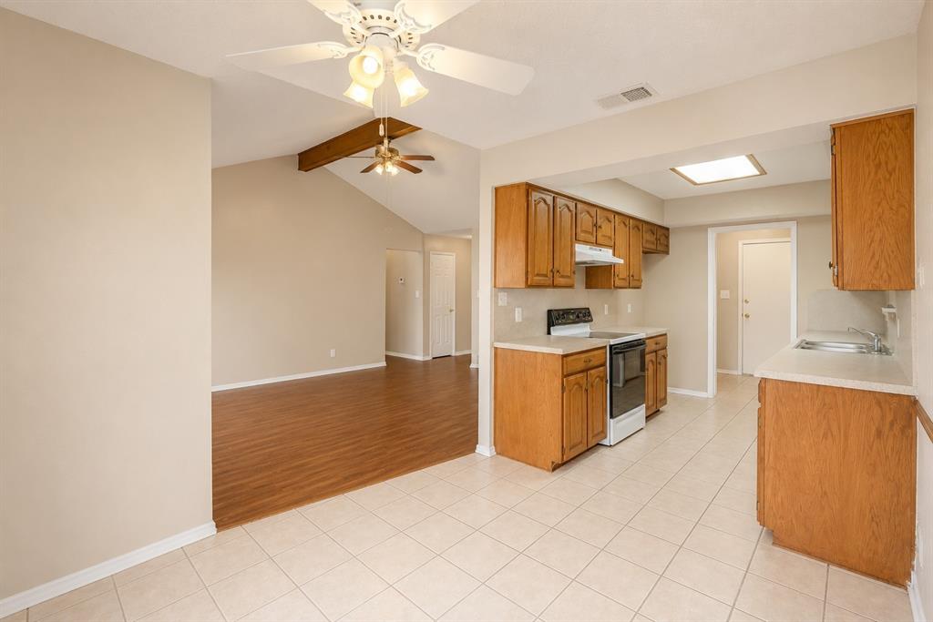 7724 Pebblebrook Drive Property Photo 10
