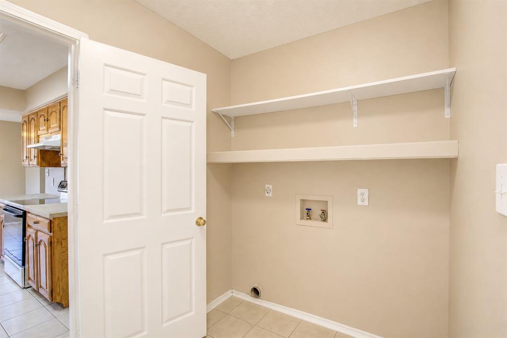 7724 Pebblebrook Drive Property Photo 13