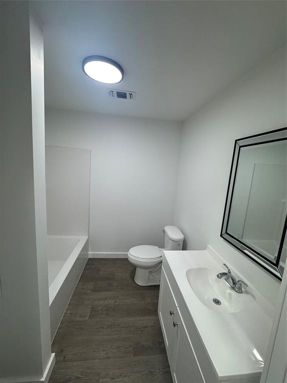 606 W Wolfe Street Property Photo 10
