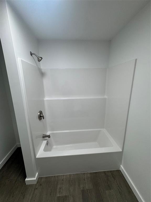 606 W Wolfe Street Property Photo 12