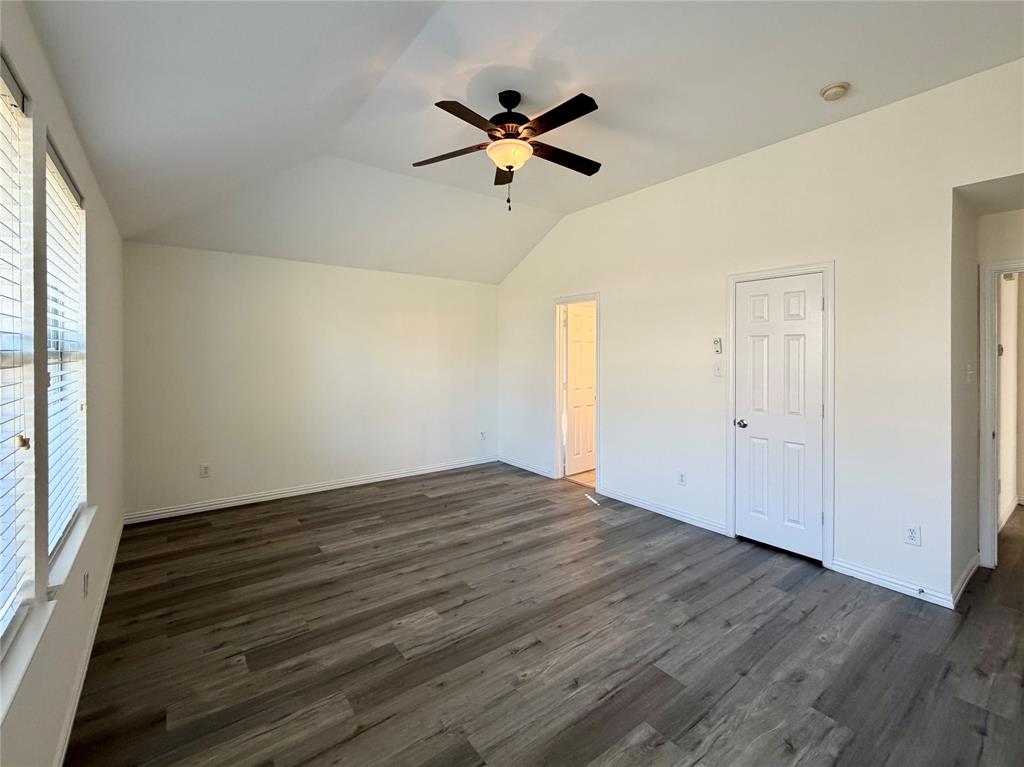 211 Parakeet Drive Property Photo 9