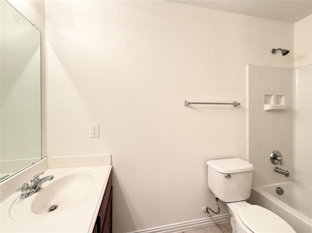 211 Parakeet Drive Property Photo 14