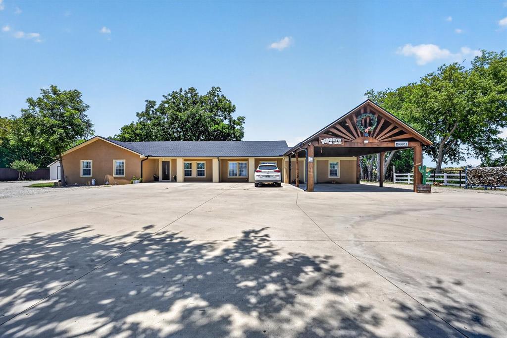 7725 Fm 2164 Property Photo 1