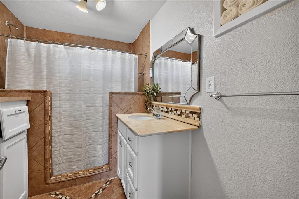 7725 Fm 2164 Property Photo 15