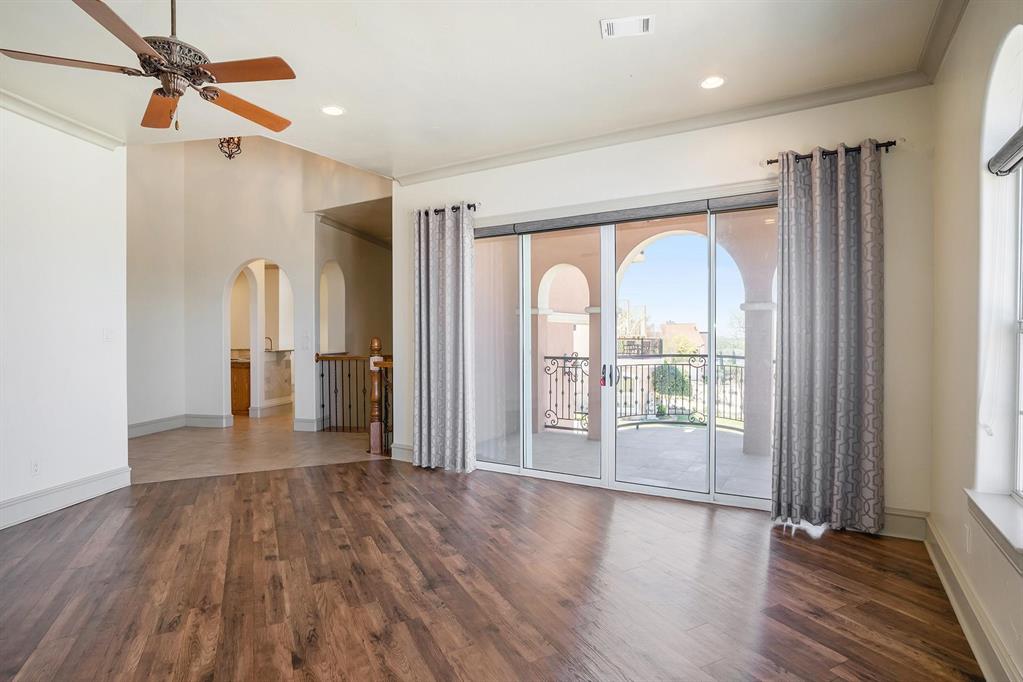 7713 Lakeview Circle Property Photo 6