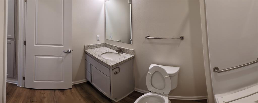 930 Stockton Drive 109 Property Photo 8