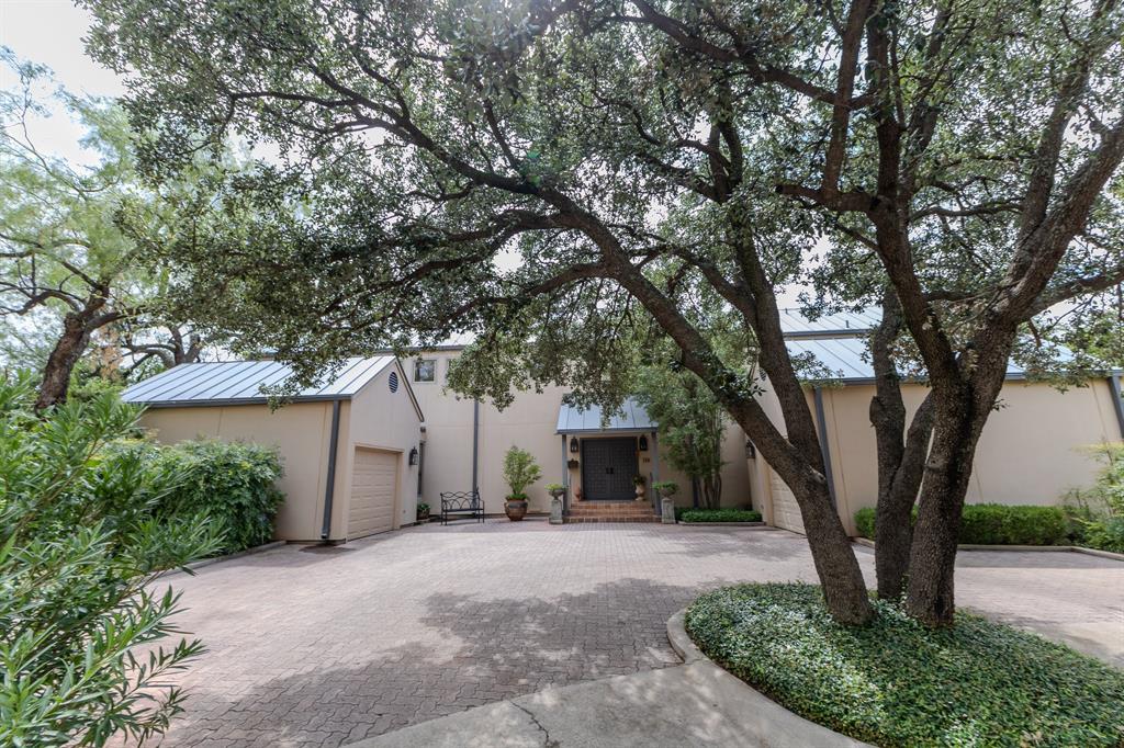 114 Riverside Park Property Photo 1