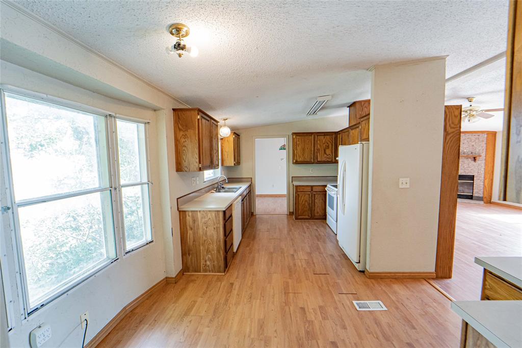 2517 County Road 215 Property Photo 6