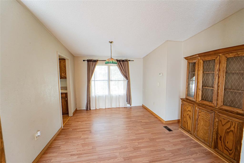 2517 County Road 215 Property Photo 7