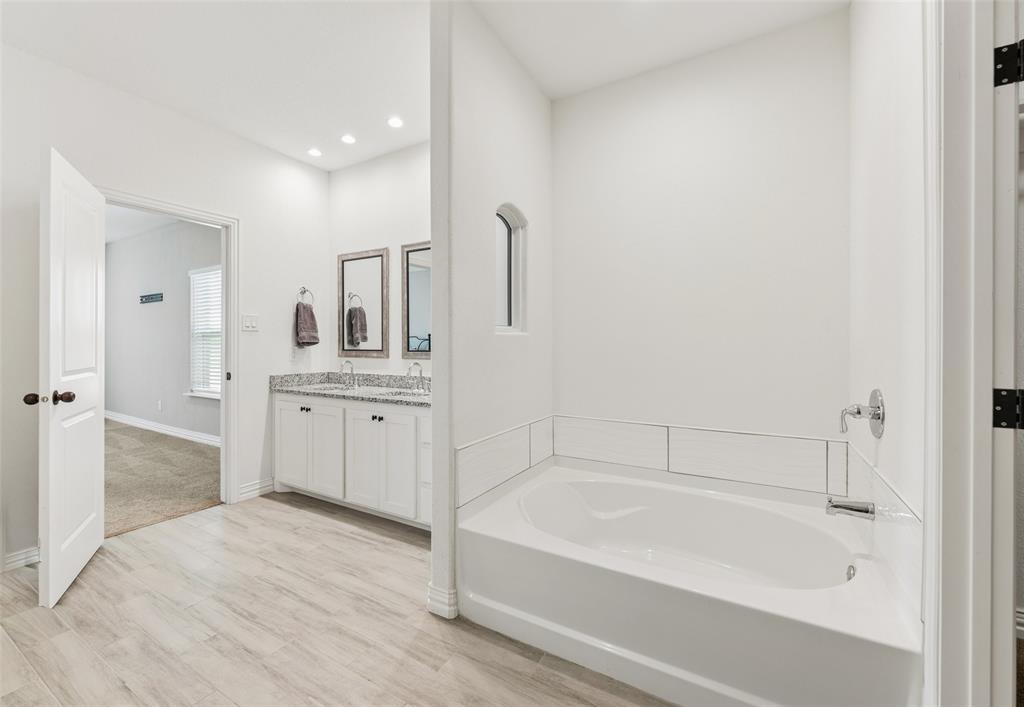 6797 Bridle Bit Trail Property Photo 18