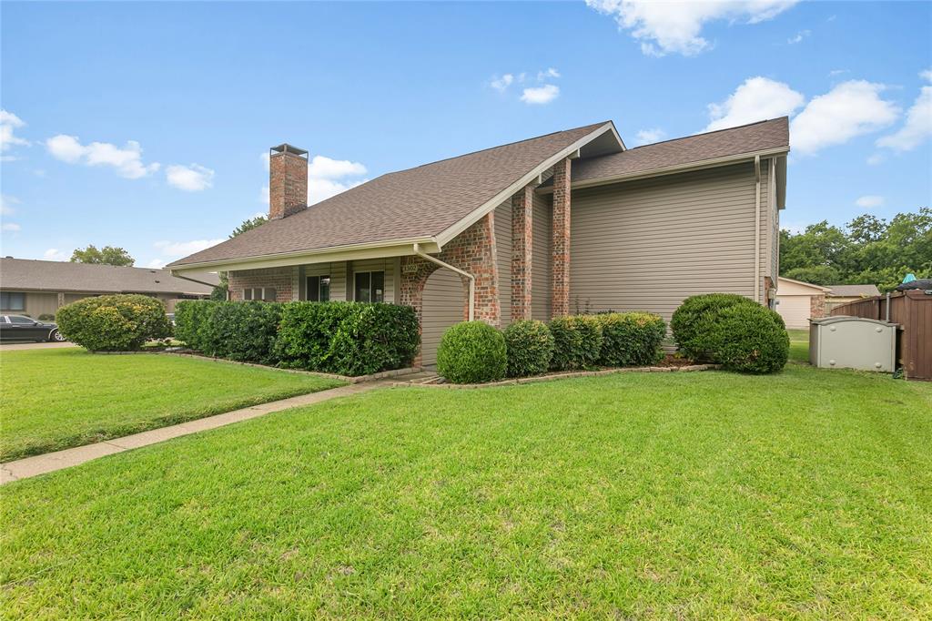 3302 Ivanhoe Lane Property Photo 3