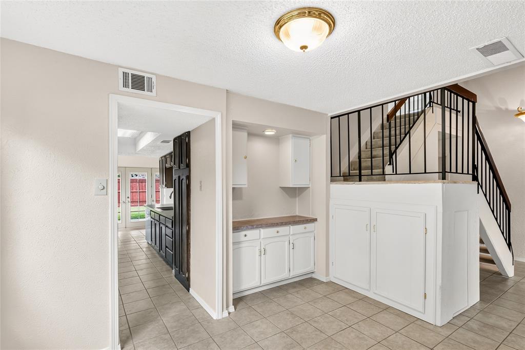 3302 Ivanhoe Lane Property Photo 11