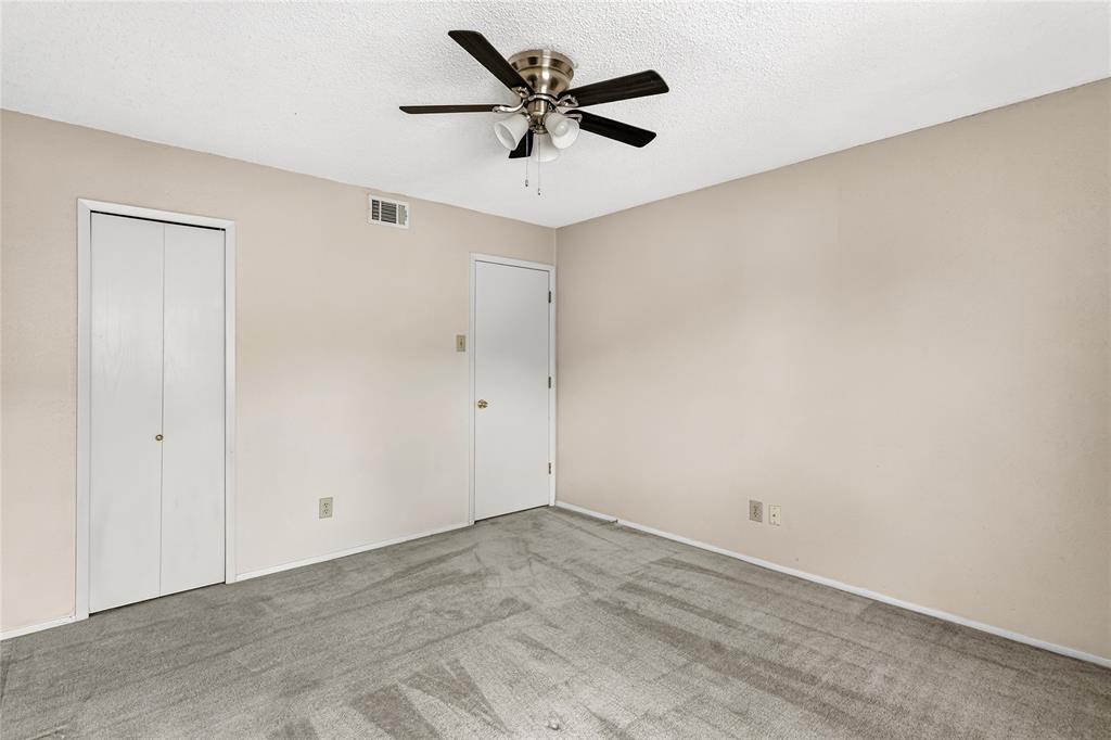 3302 Ivanhoe Lane Property Photo 33