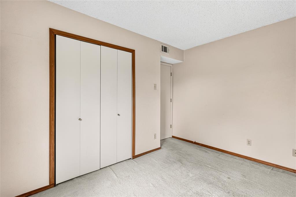 3302 Ivanhoe Lane Property Photo 36