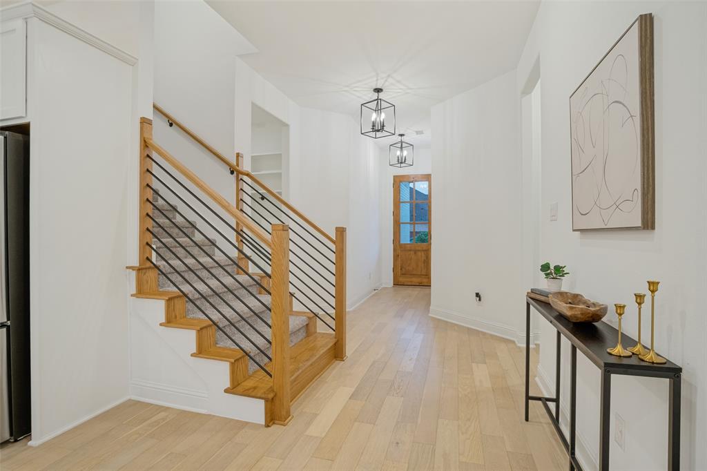 2208 Mercy Way Property Photo 3
