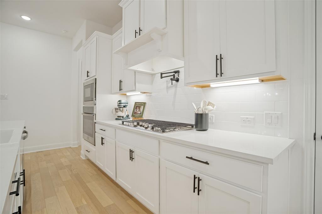 2208 Mercy Way Property Photo 6