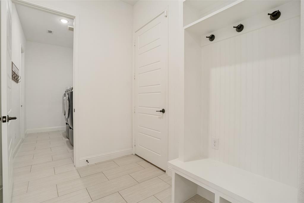 2208 Mercy Way Property Photo 19