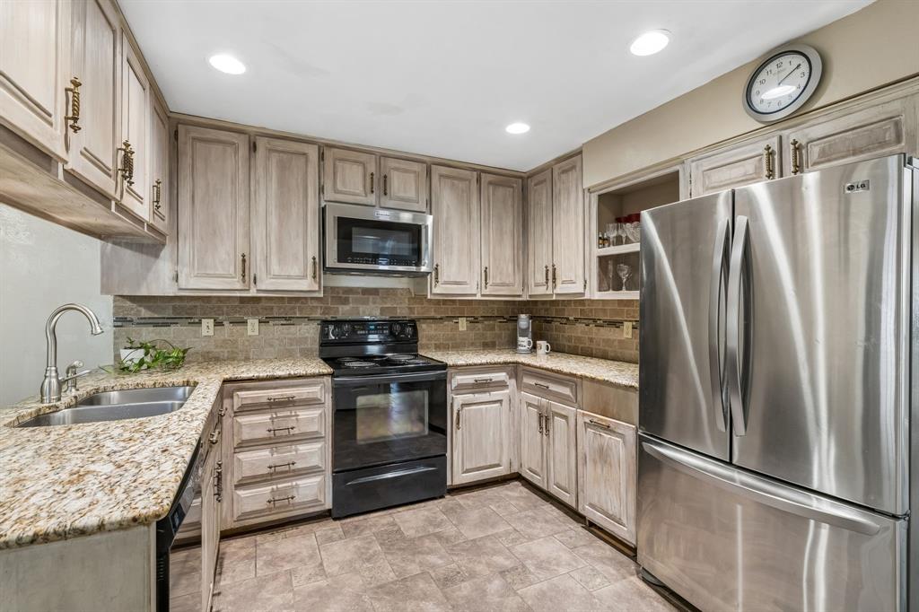 3101 Becky Court Property Photo 9