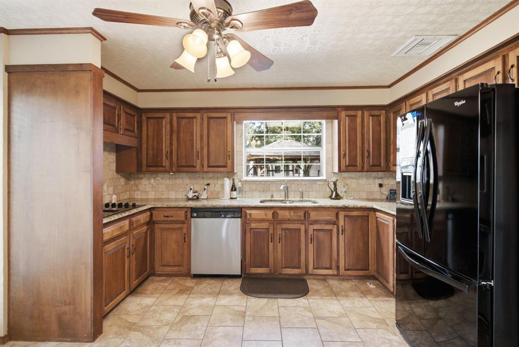 815 Fm 913 Property Photo 9
