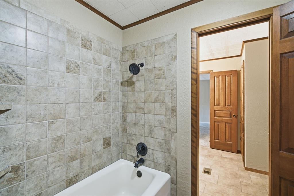 815 Fm 913 Property Photo 19