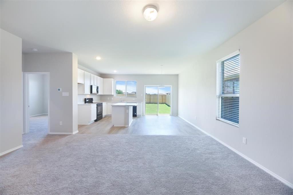 3136 Plumbago Property Photo 5