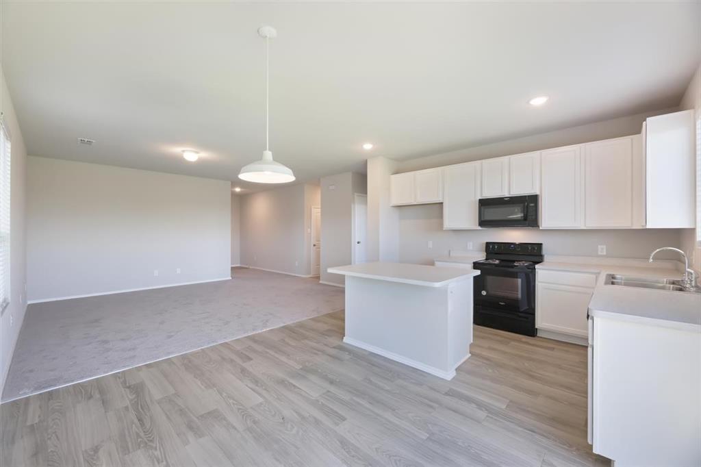 3136 Plumbago Property Photo 6