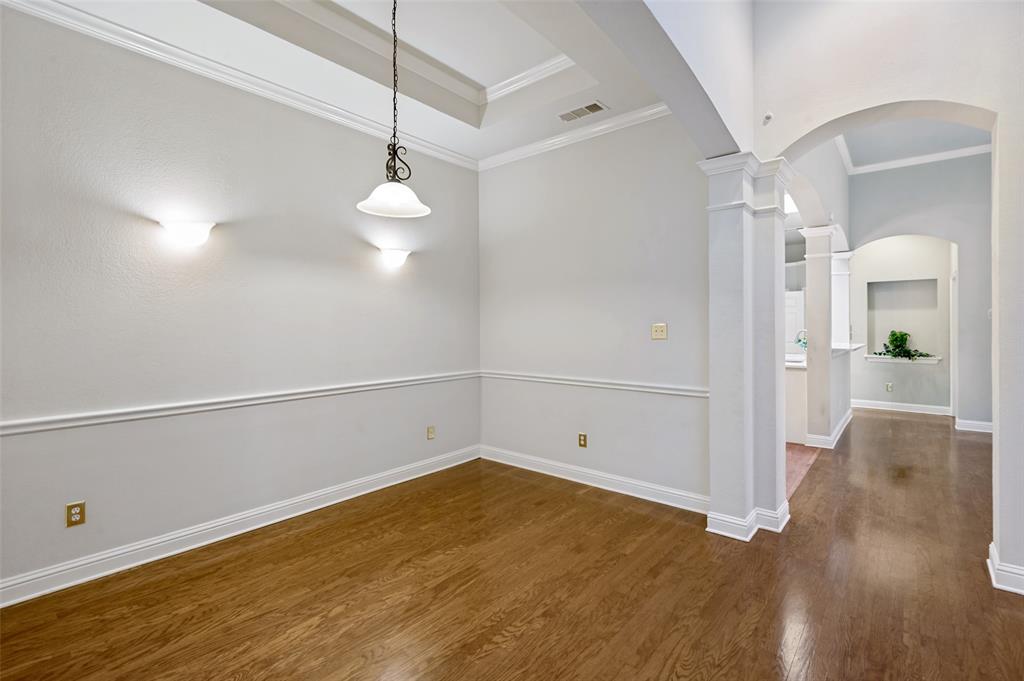 8012 Springmoss Drive Property Photo 7