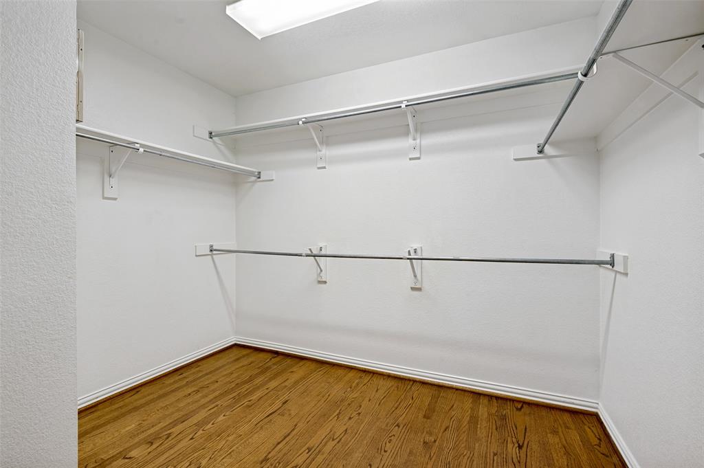 8012 Springmoss Drive Property Photo 16