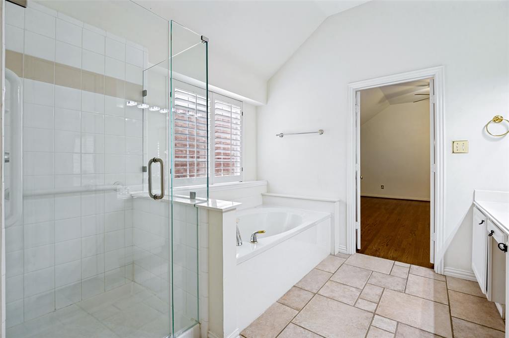 8012 Springmoss Drive Property Photo 18