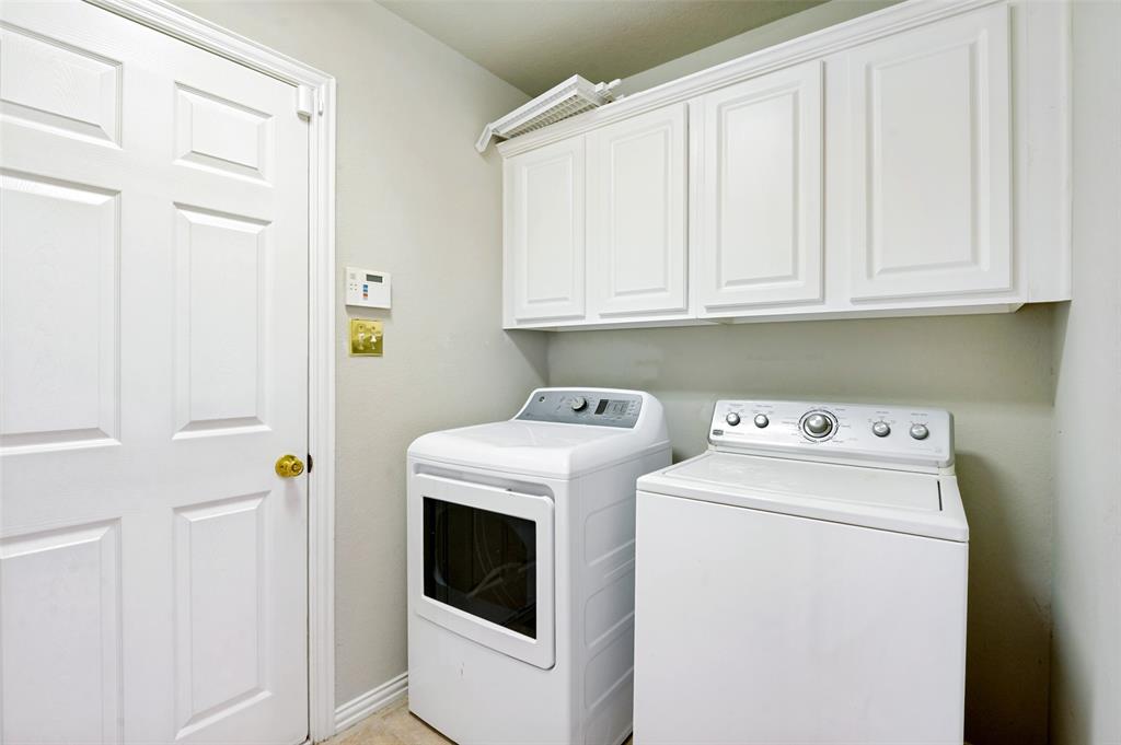 8012 Springmoss Drive Property Photo 23